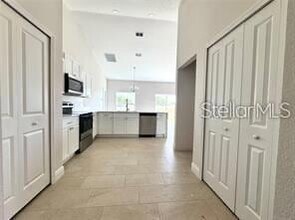 2427 Continental Blvd in Orlando, FL - Building Photo - Building Photo