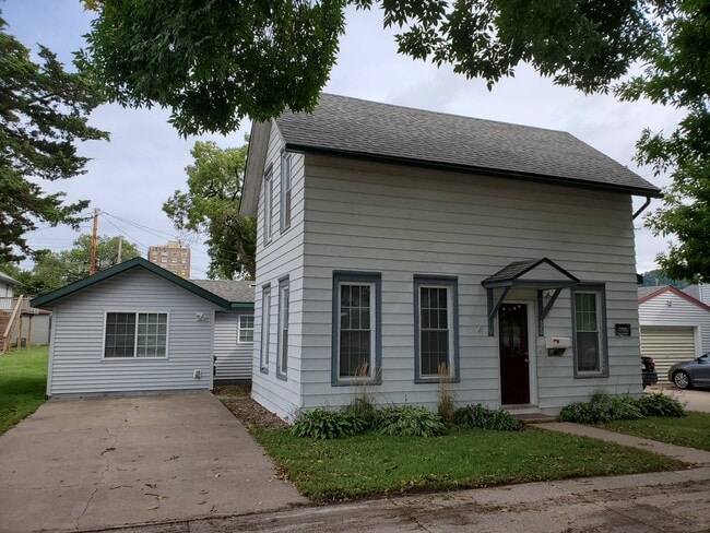 property at 520 Wilson St