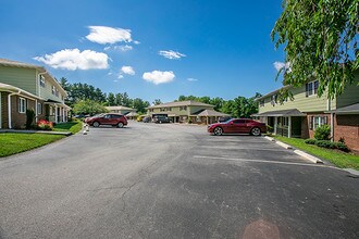 30 Allen Ave in Asheville, NC - Building Photo - Building Photo