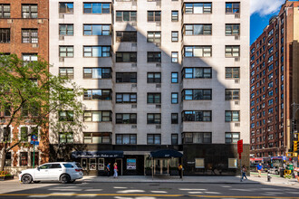 351-357 E 57th St in New York, NY - Building Photo - Building Photo