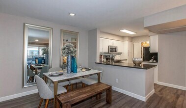 355 N Wolfe Rd in Sunnyvale, CA - Building Photo - Building Photo