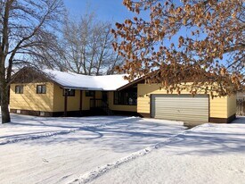 503 Dakota St in Belgrade, MT - Building Photo