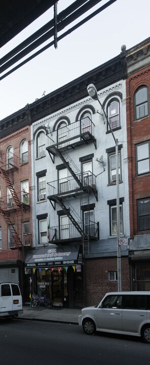 163 Park Ave in Brooklyn, NY - Foto de edificio