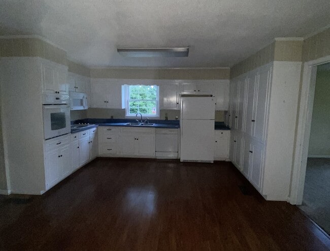 1305 N Eufaula Ave in Eufaula, AL - Building Photo - Building Photo