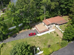 66 Prospect Rd, Unit b in Centerport, NY - Building Photo - Building Photo