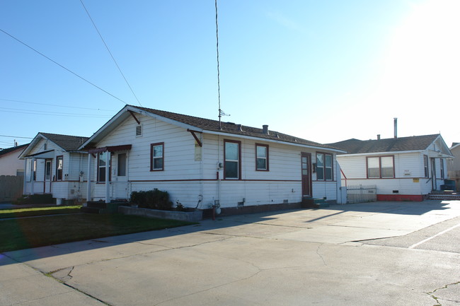 364-368 Cross Ave in Salinas, CA - Building Photo - Building Photo