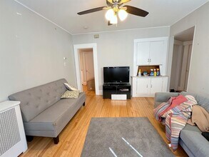 149 North St, Unit 1 in Somerville, MA - Foto de edificio - Building Photo