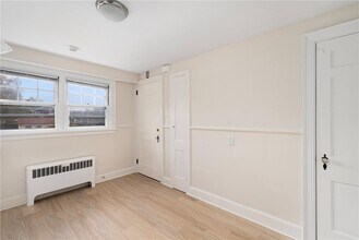 118 Ruggles Ave in Newport, RI - Building Photo - Building Photo