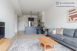 425 3rd St, Unit SI FL3-ID2087 in Jersey City, NJ - Foto de edificio - Building Photo