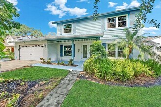 9410 Alanbrooke St in Tampa, FL - Building Photo - Building Photo