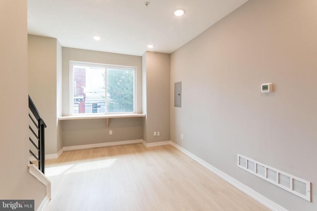 2428 Jasper St in Philadelphia, PA - Building Photo