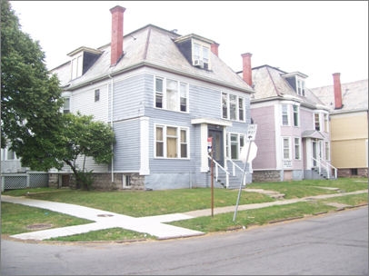 305-313 Baynes in Buffalo, NY - Building Photo