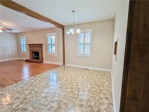6086 Lights Ferry Rd in Flowery Branch, GA - Building Photo - Building Photo
