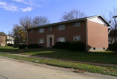 10932 Margatehall Dr in Bridgeton, MO - Foto de edificio