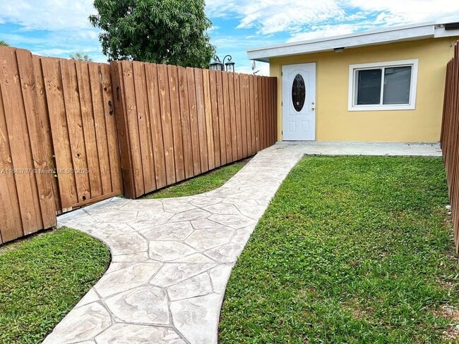 property at 11250 SW 30th St
