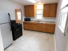 1504 Edgemoor Dr in El Dorado, KS - Building Photo - Building Photo