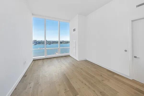 15 Hudson Yards in New York, NY - Building Photo - Building Photo