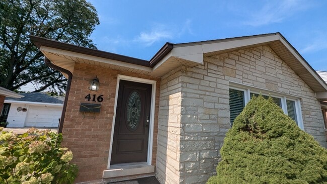 416 N Eastwood Ave in Mount Prospect, IL - Building Photo - Building Photo