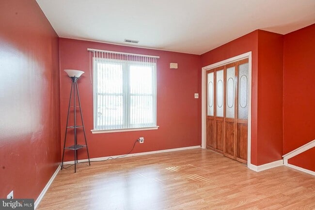 property at 3 Libra Ln