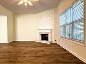 2075 Pine Tree Dr in Buford, GA - Building Photo - Building Photo