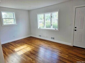 26 Midday Dr in Centereach, NY - Building Photo - Building Photo