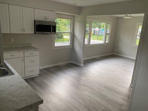 301 McKinney Blvd in Kent, OH - Building Photo - Building Photo