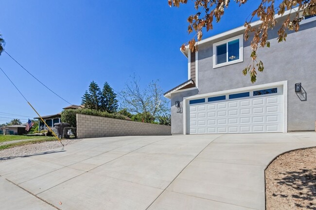 6015 Florence St in Riverside, CA - Building Photo - Building Photo