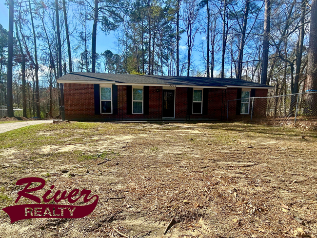 property at 3522 Edgeworth Dr