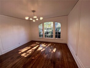 624 N Roxbury Dr in Beverly Hills, CA - Building Photo - Building Photo