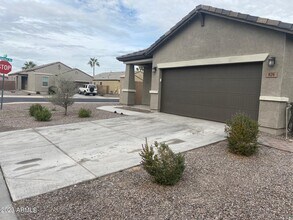 826 W Nova Pl in Casa Grande, AZ - Building Photo - Building Photo