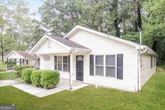 219 Margaret St in Fairburn, GA - Building Photo - Building Photo