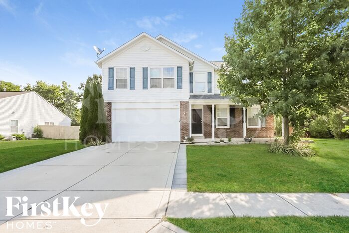 1391 Bearsden Dr in Avon, IN - Building Photo