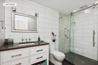 37 Clifton Pl in Brooklyn, NY - Building Photo - Building Photo