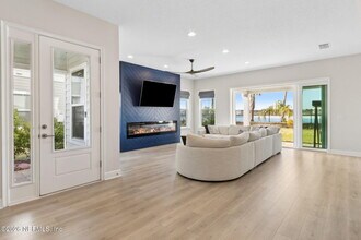 401 Marquesa Cir in Saint Johns, FL - Building Photo - Building Photo