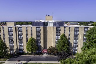 Riverstone Apartments in Dayton, OH - Foto de edificio - Building Photo