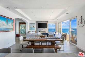 27336 Pacific Coast Hwy in Malibu, CA - Building Photo - Building Photo