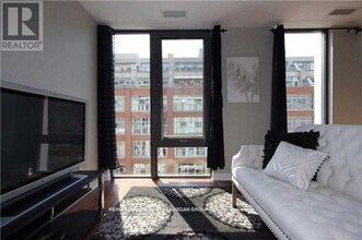 32 Camden St in Toronto, ON - Building Photo - Building Photo