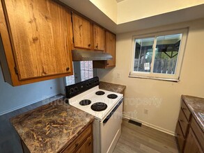 953 Taylorsview Dr in Vandalia, OH - Building Photo - Building Photo