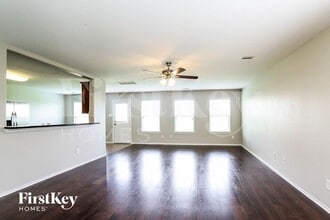 4315 Amaryllis Ave in Baytown, TX - Building Photo - Building Photo