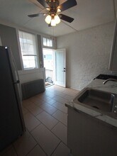 205 E King St, Unit 2 in Lancaster, PA - Building Photo - Building Photo