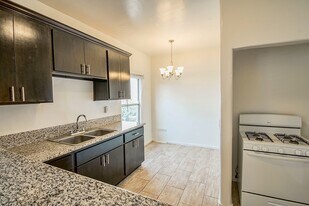 bon921 in Los Angeles, CA - Building Photo
