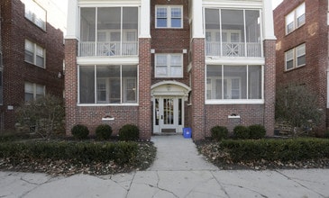 Wyandotte Apartments in Kansas City, MO - Foto de edificio - Building Photo