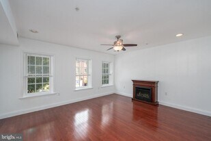 838 S Bond St in Baltimore, MD - Building Photo