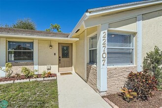 22707 Tradewind Rd in Boca Raton, FL - Building Photo - Building Photo