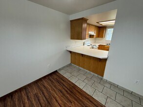 829 Morse Ave SW in Albany, OR - Building Photo - Building Photo