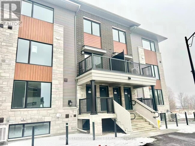 property at 1118 Creekway Private