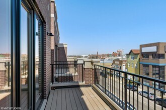 3116 N Clybourn Ave in Chicago, IL - Building Photo - Building Photo