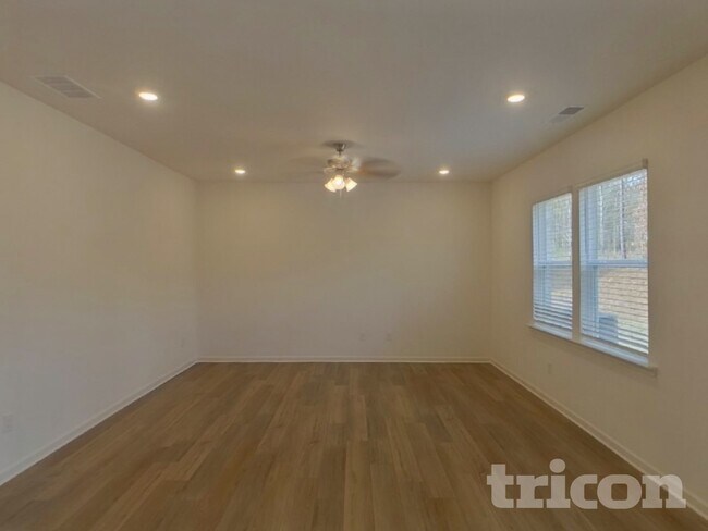 217 Paisley Wy in Locust Grove, GA - Building Photo - Building Photo