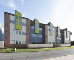 Pinnacle Lofts - 429 W Central Ave