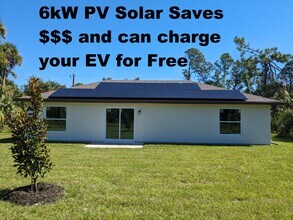 5837 Babian Rd in North Port, FL - Building Photo - Building Photo